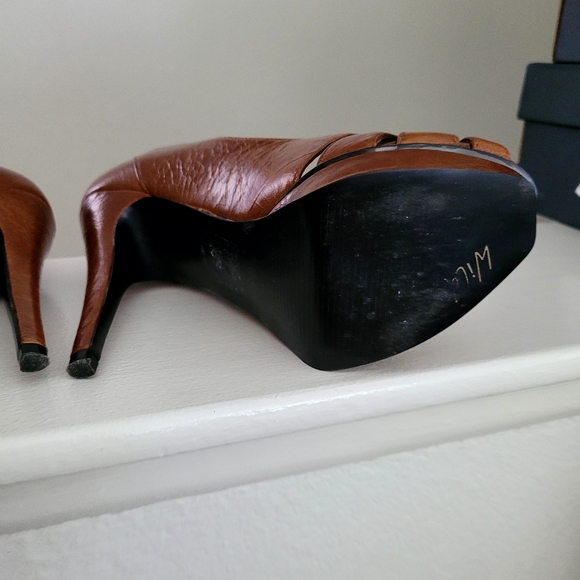 Wild Pair| Heels - Picture 2 of 12